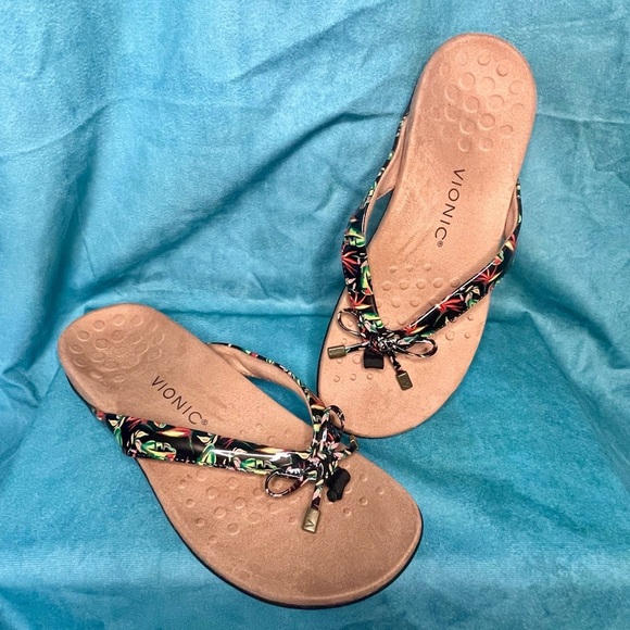 Vionic Bella II, Tropical Black Size 9 Flip Flop - Picture 1 of 6